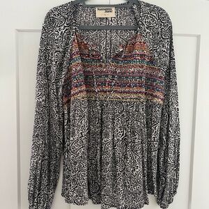 Savanna Jane Black and White Embellished Blouse